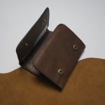 Theo Trifold Wallet Oil Pull Up Chocolate - Image 5